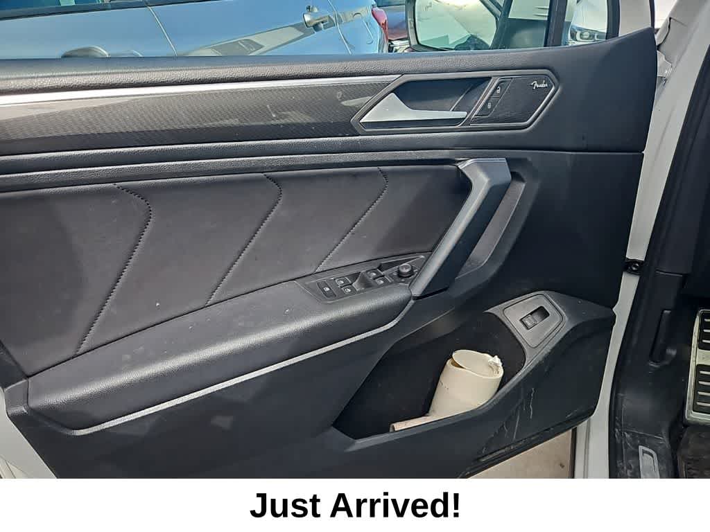 Thumbnail: 2019 Volkswagen Tiguan - 16