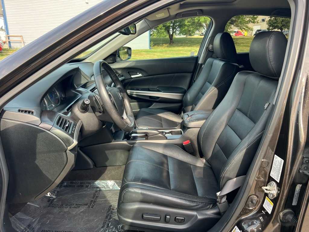 Thumbnail: 2013 Honda Crosstour - 17