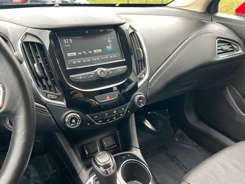 Thumbnail: 2016 Chevrolet Cruze - 24