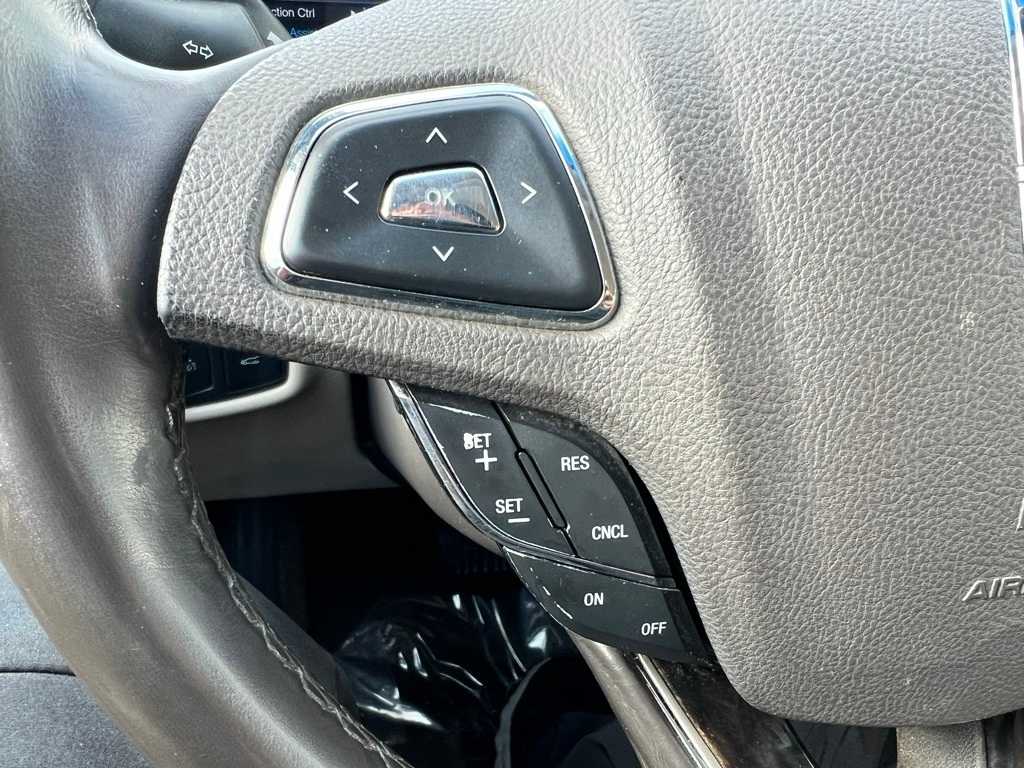 Thumbnail: 2016 Lincoln MKZ - 26