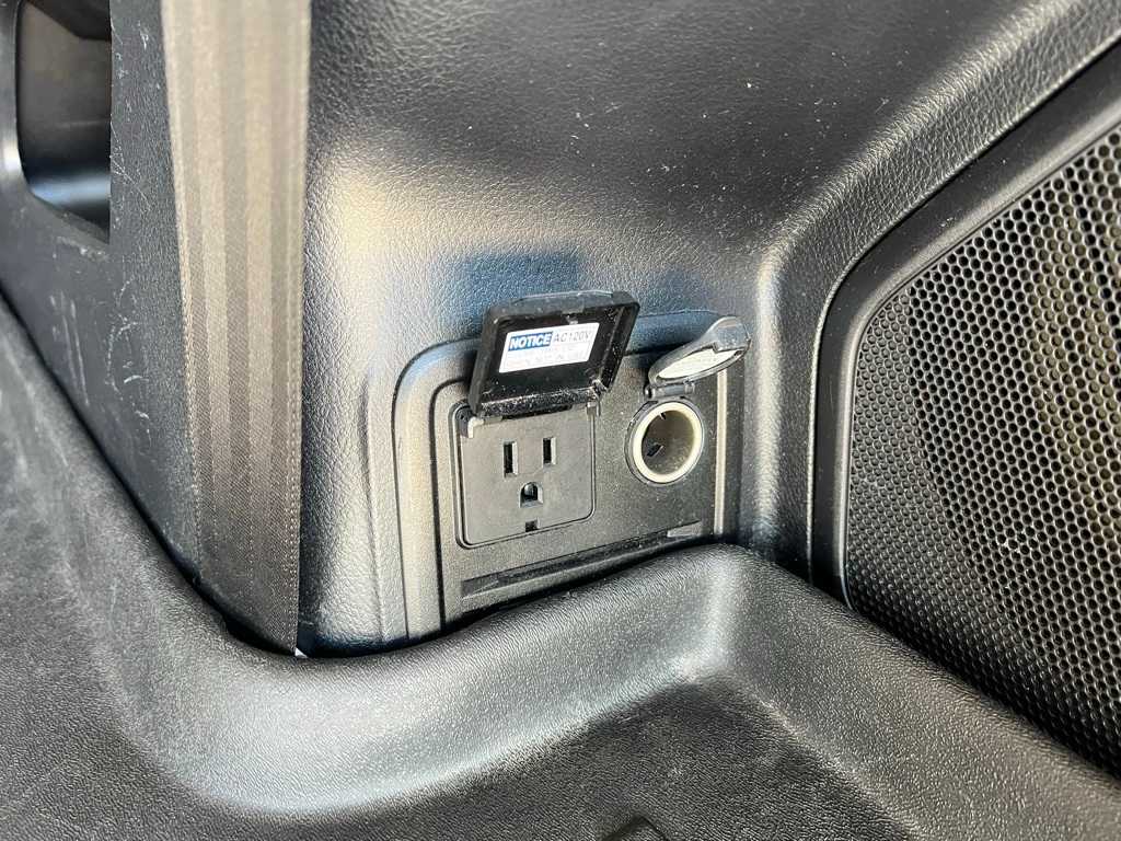 Thumbnail: 2020 Toyota 4Runner - 27