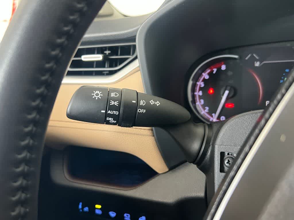 Thumbnail: 2020 Toyota RAV4 - 41