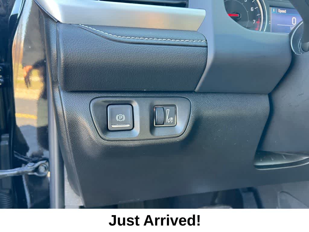 Thumbnail: 2021 GMC Acadia - 19