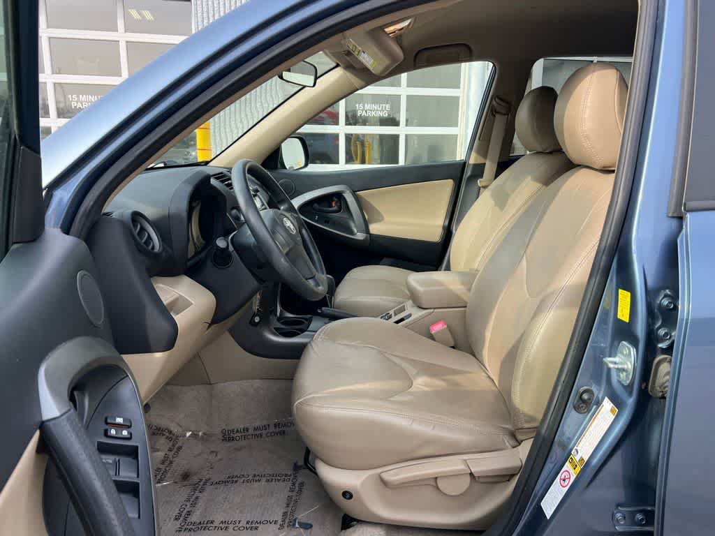 Thumbnail: 2010 Toyota RAV4 - 11