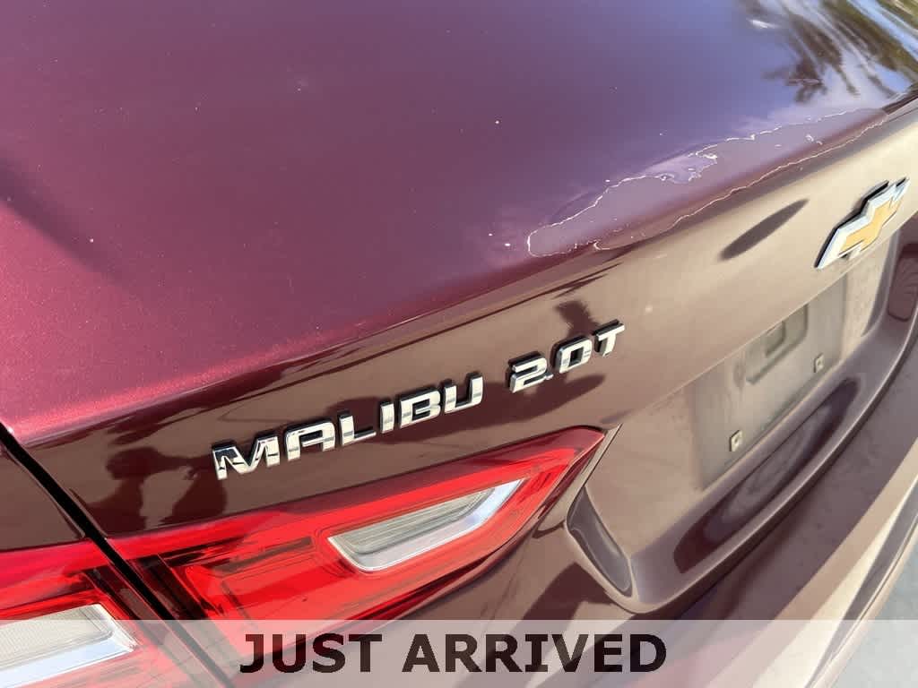 Thumbnail: 2016 Chevrolet Malibu - 11