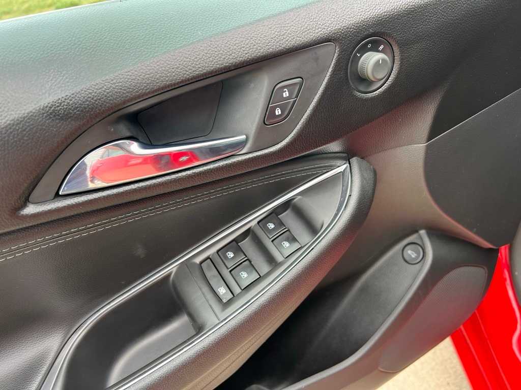 Thumbnail: 2016 Chevrolet Cruze - 12