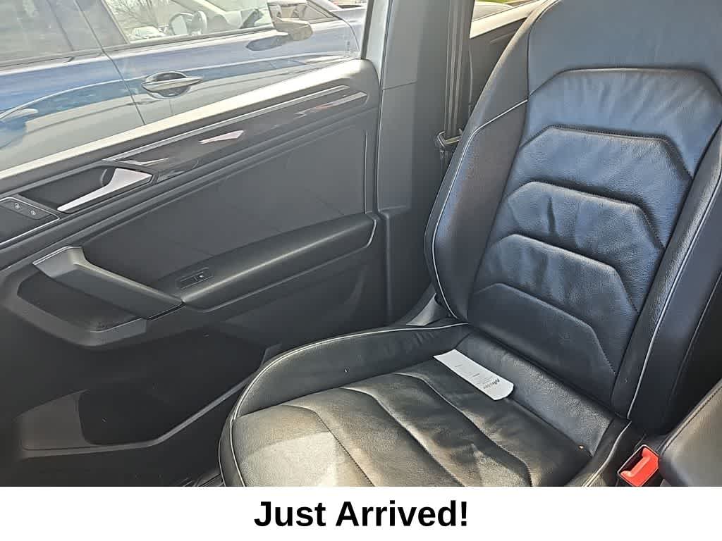Thumbnail: 2019 Volkswagen Tiguan - 11