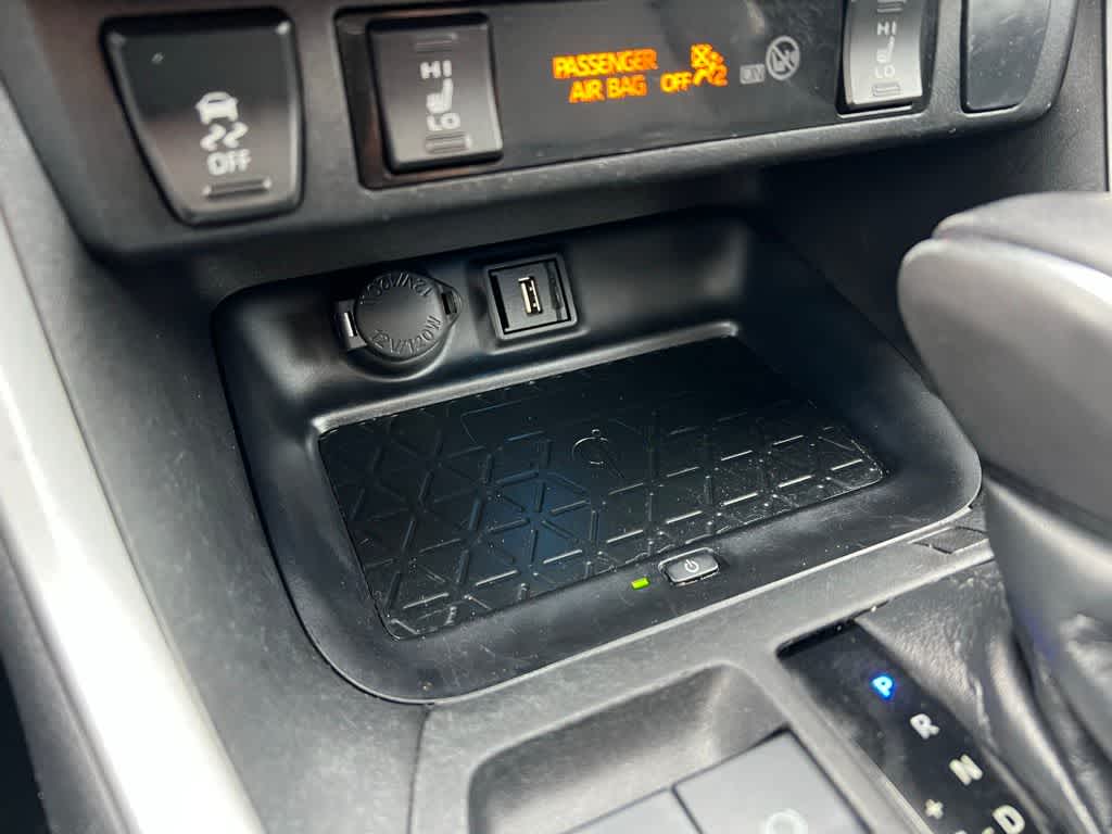 Thumbnail: 2022 Toyota RAV4 - 30