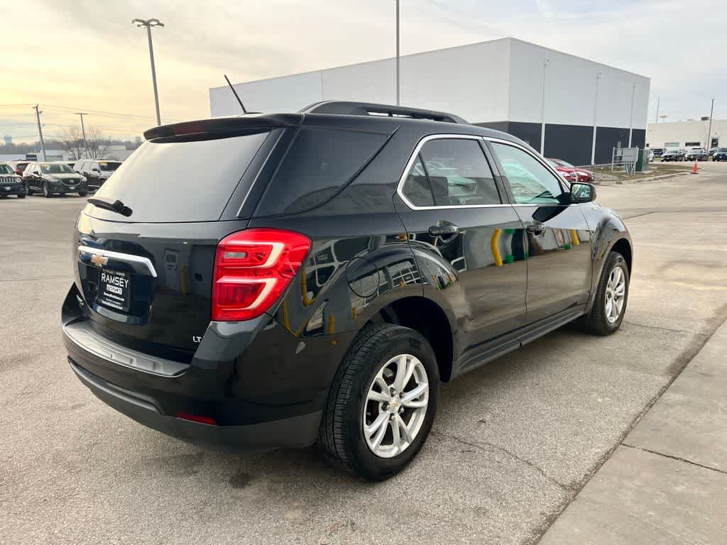 Thumbnail: 2017 Chevrolet Equinox - 6