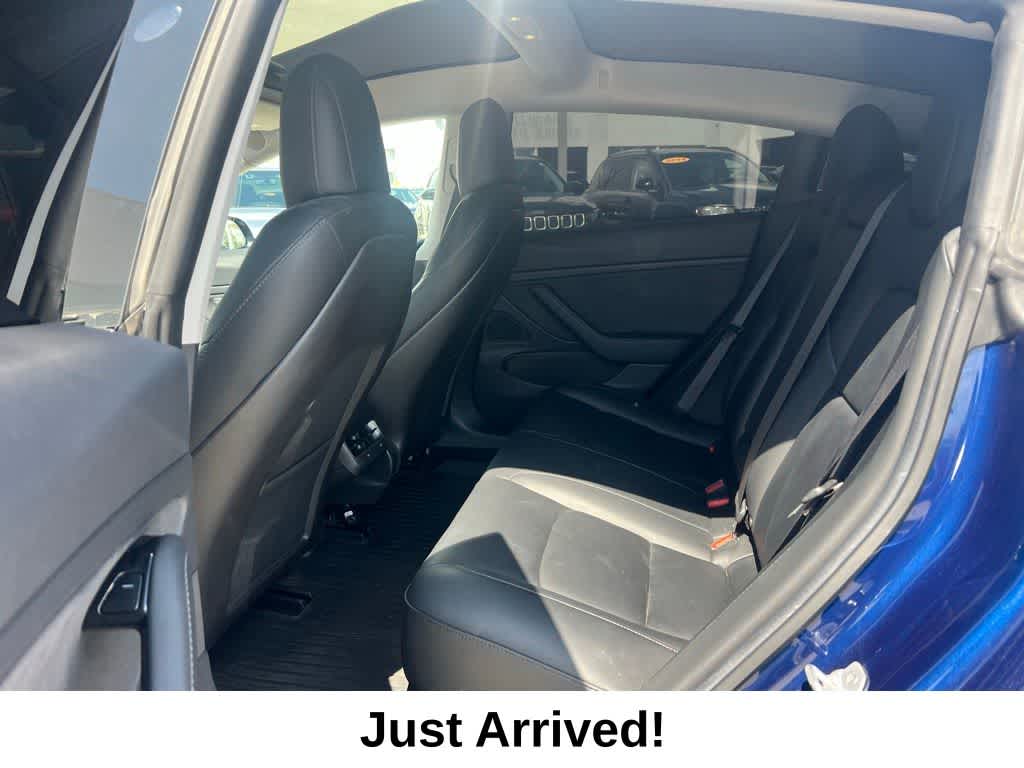 Thumbnail: 2019 Tesla Model 3 - 15