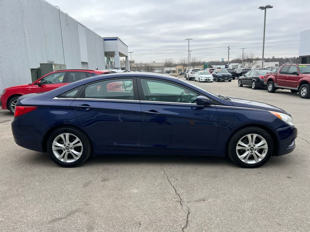 Thumbnail: 2011 Hyundai Sonata - 7