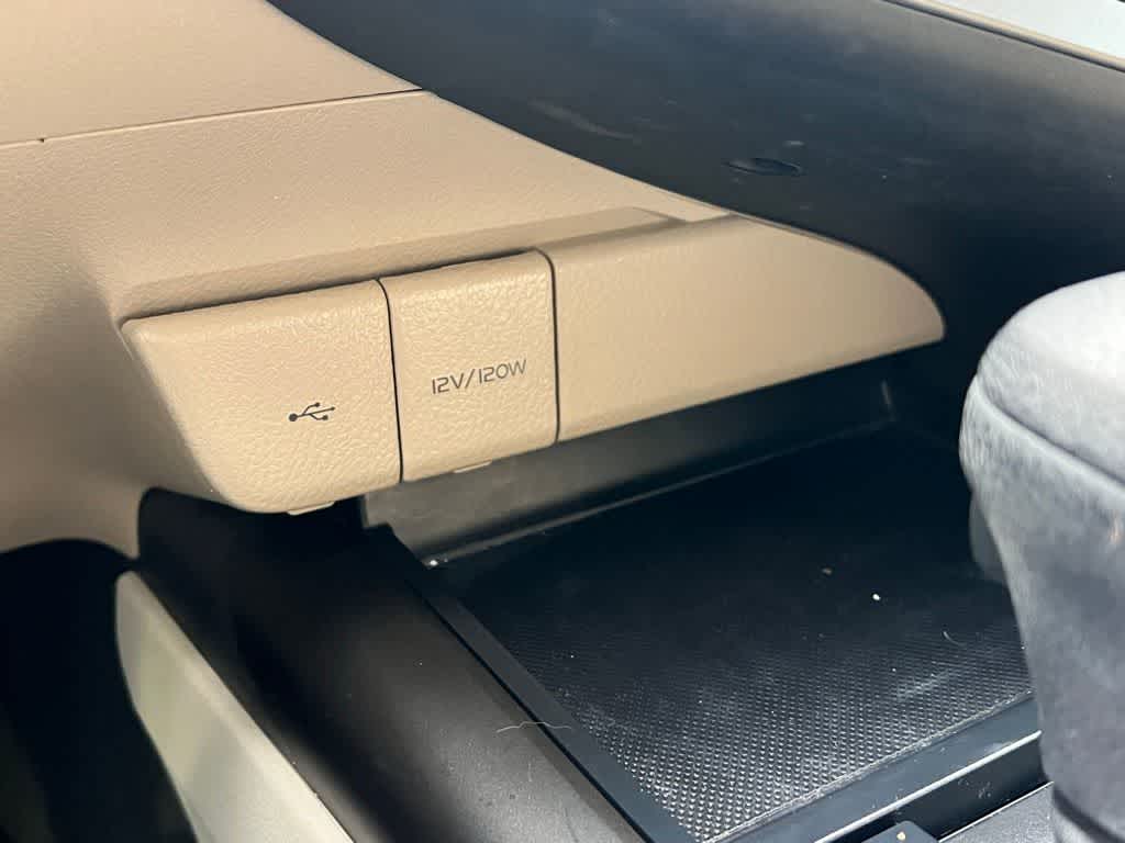 Thumbnail: 2023 Toyota Camry - 28