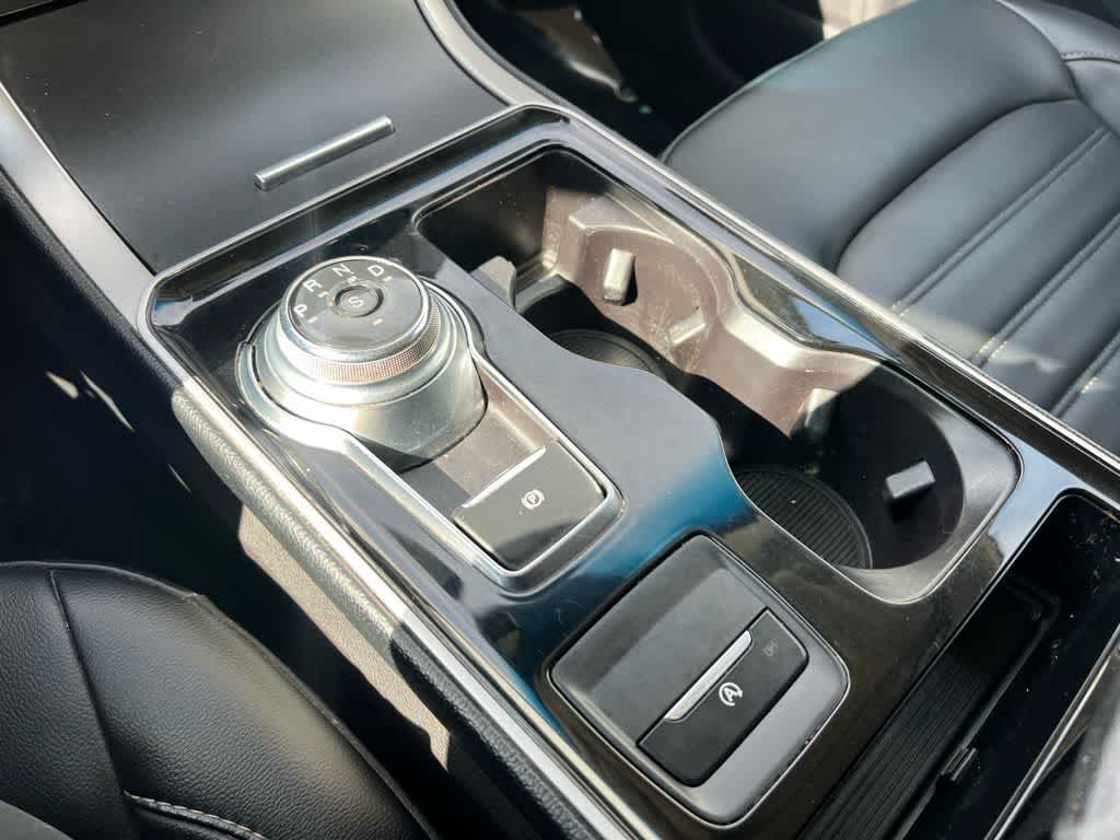 Thumbnail: 2019 Ford Edge - 36