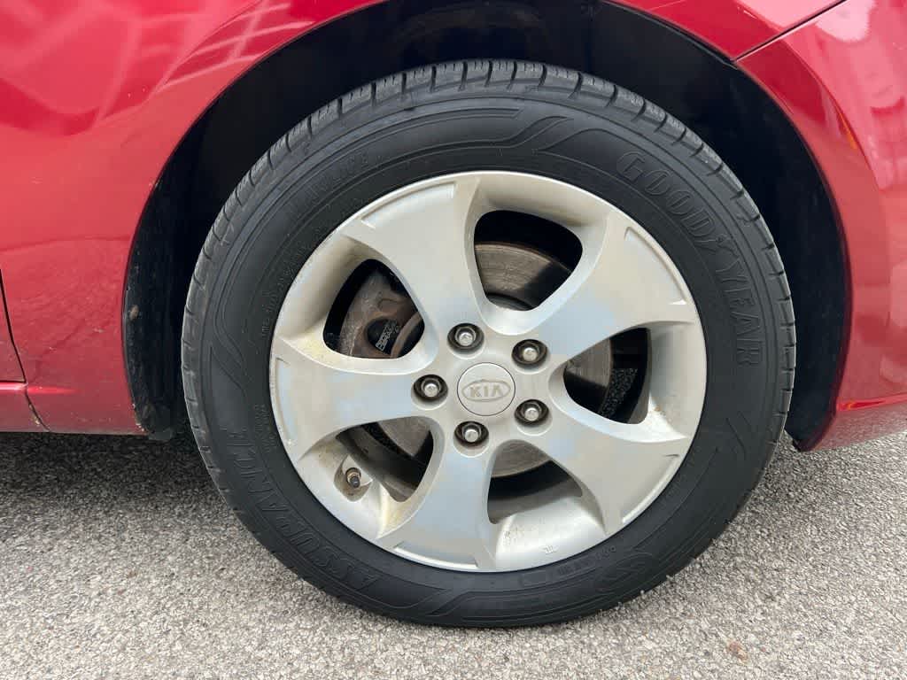 Thumbnail: 2010 Kia Forte - 13