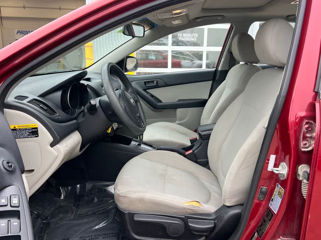 Thumbnail: 2010 Kia Forte - 15