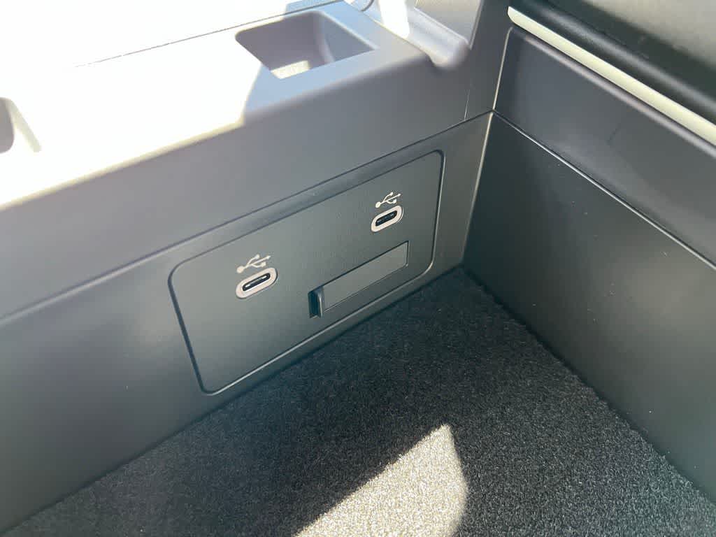 Thumbnail: 2025 Mazda CX-70 - 33