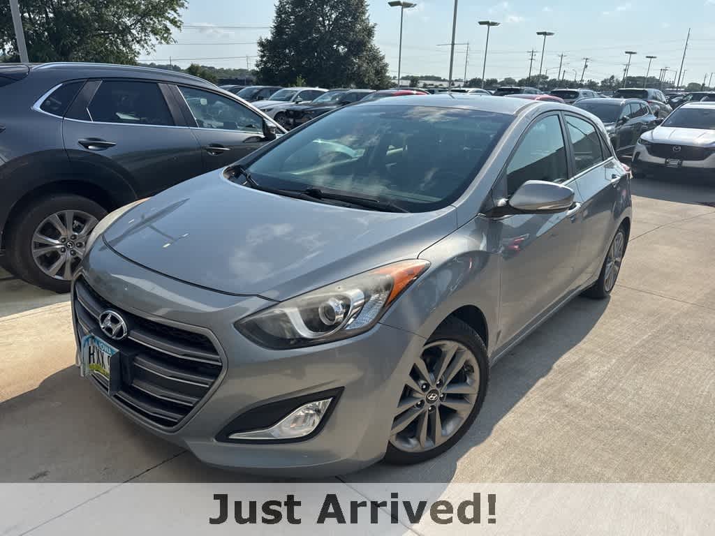 Thumbnail: 2016 Hyundai Elantra - 1