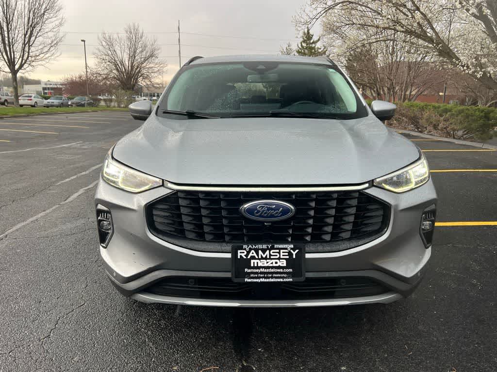 Thumbnail: 2023 Ford Escape - 9