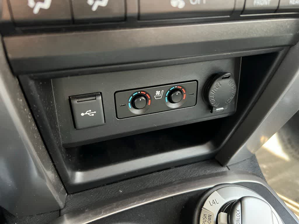 Thumbnail: 2020 Toyota 4Runner - 37