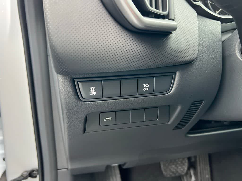 Thumbnail: 2025 Mazda CX-50 - 14