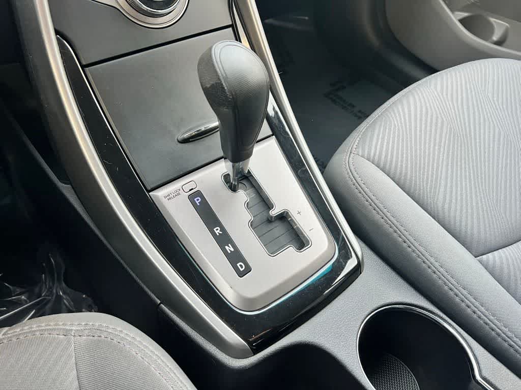 Thumbnail: 2013 Hyundai Elantra - 23