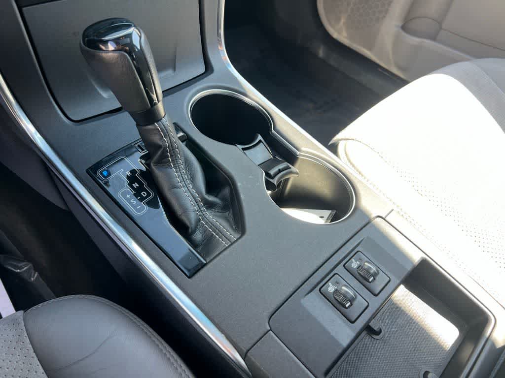 Thumbnail: 2016 Toyota Camry - 36