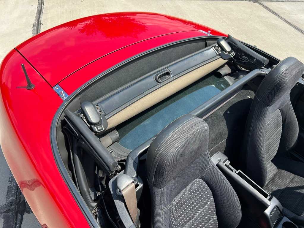 Thumbnail: 1995 Mazda MX-5 Miata - 41