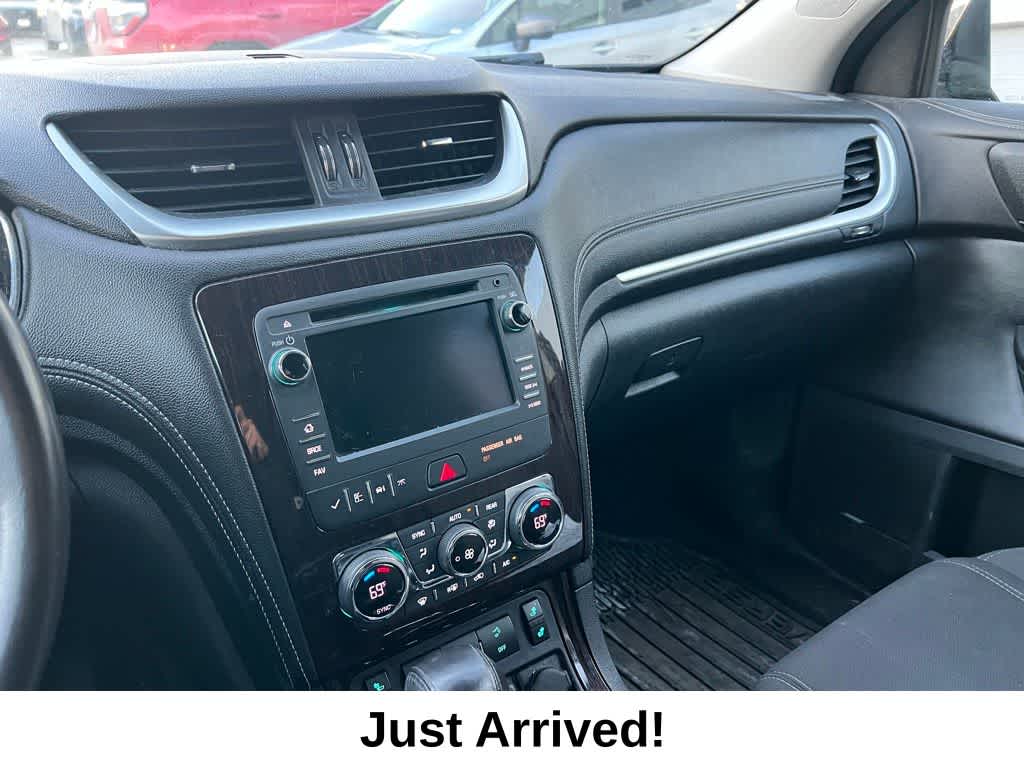 Thumbnail: 2016 Chevrolet Traverse - 24