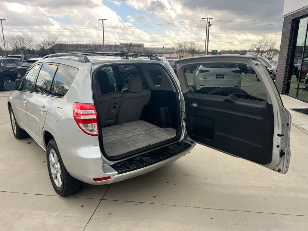 Thumbnail: 2012 Toyota RAV4 - 18