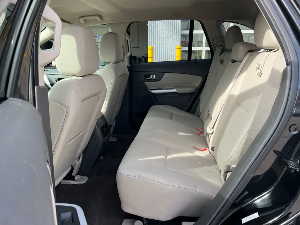 Thumbnail: 2013 Ford Edge - 19