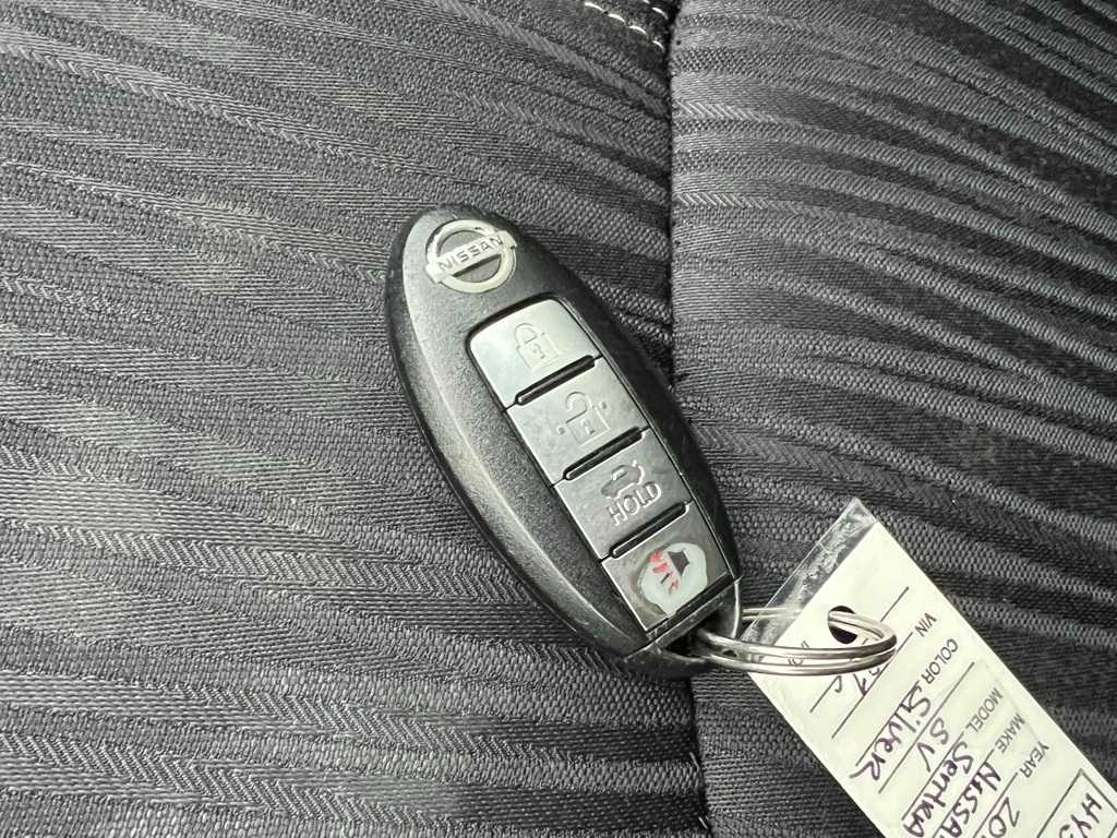 Thumbnail: 2017 Nissan Sentra - 33