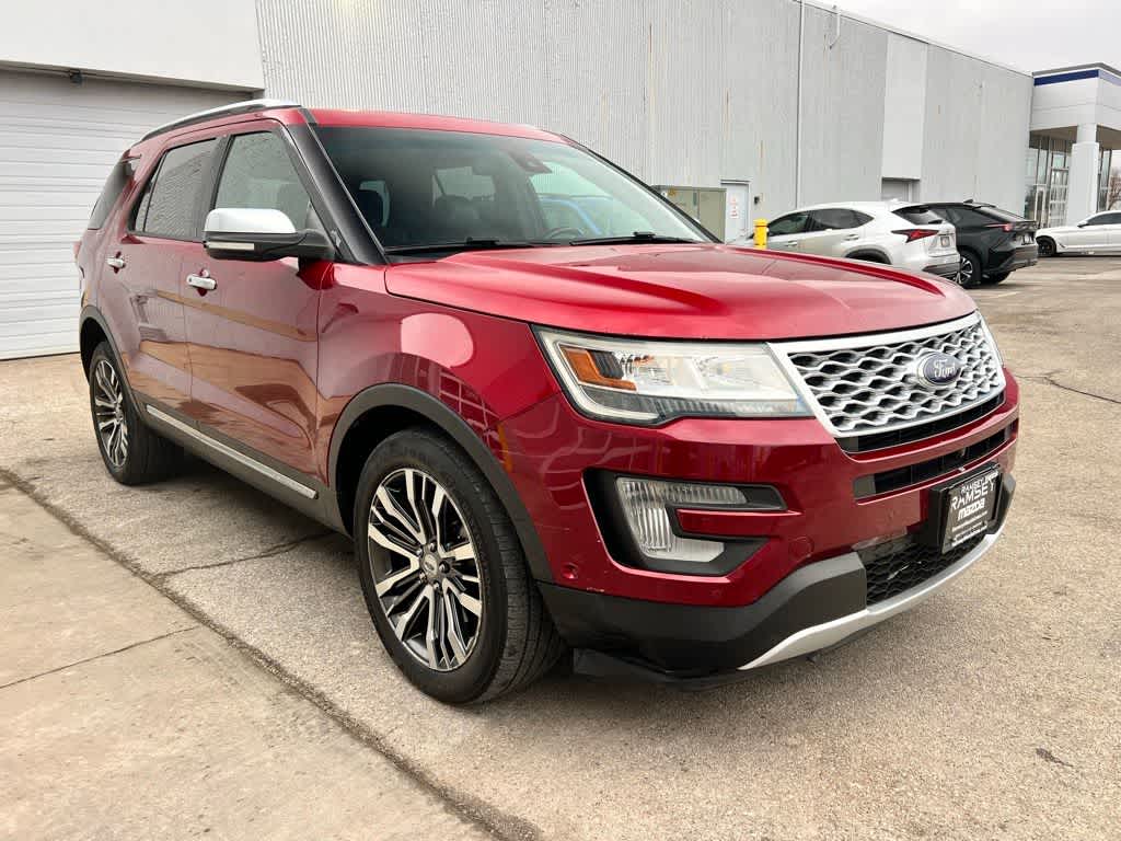 Thumbnail: 2016 Ford Explorer - 8
