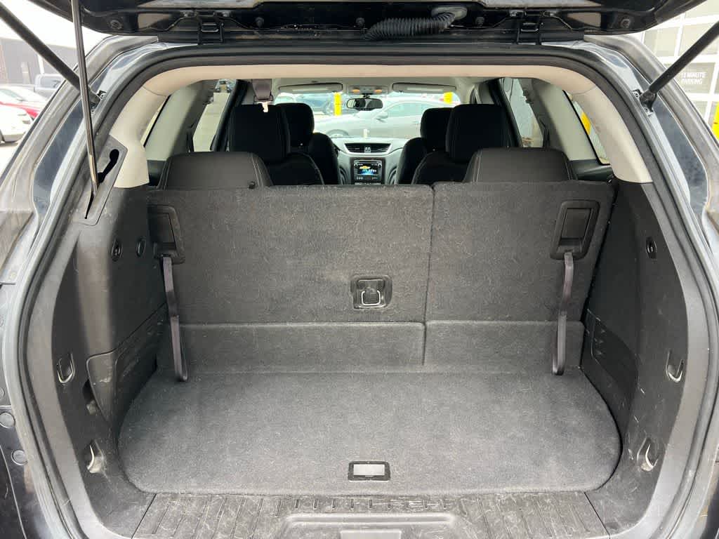 Thumbnail: 2015 Chevrolet Traverse - 25