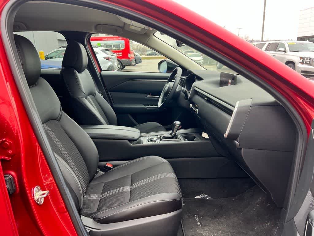 Thumbnail: 2025 Mazda CX-50 - 18