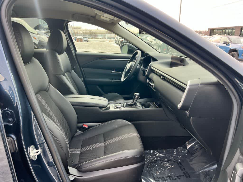 Thumbnail: 2025 Mazda CX-50 - 18