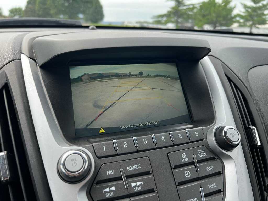 Thumbnail: 2017 Chevrolet Equinox - 25