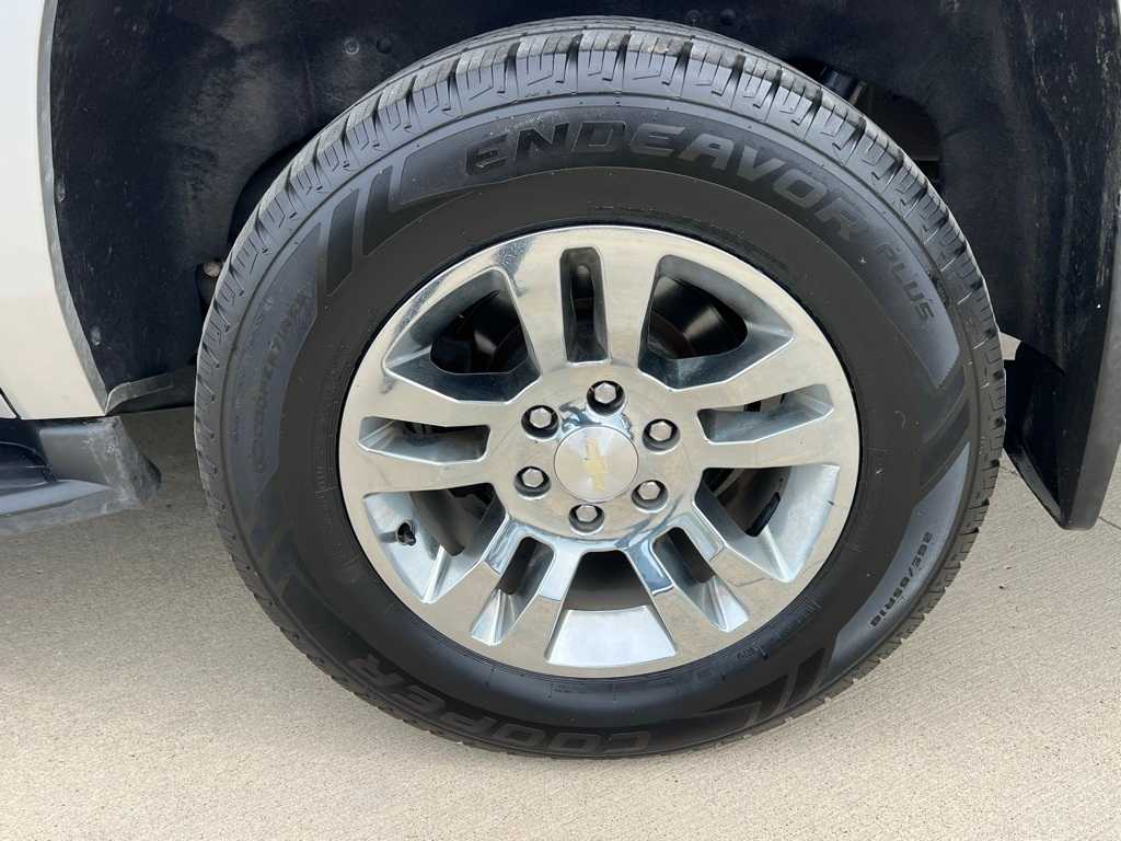 Thumbnail: 2019 Chevrolet Suburban - 11