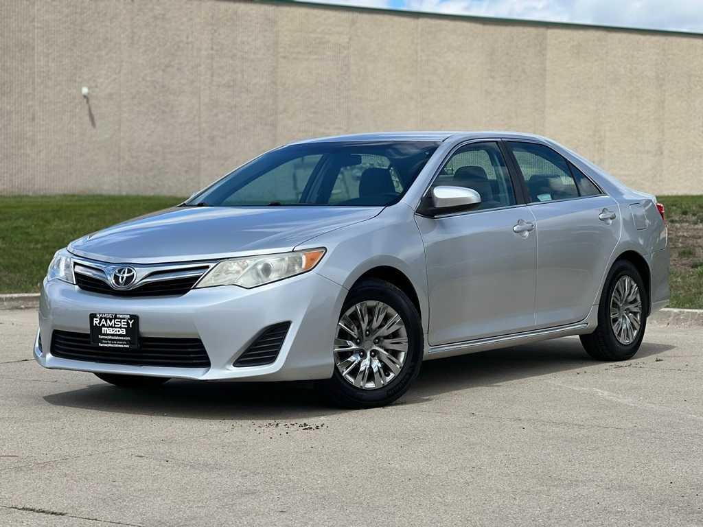 2012 Toyota Camry LE -
                  Urbandale, IA