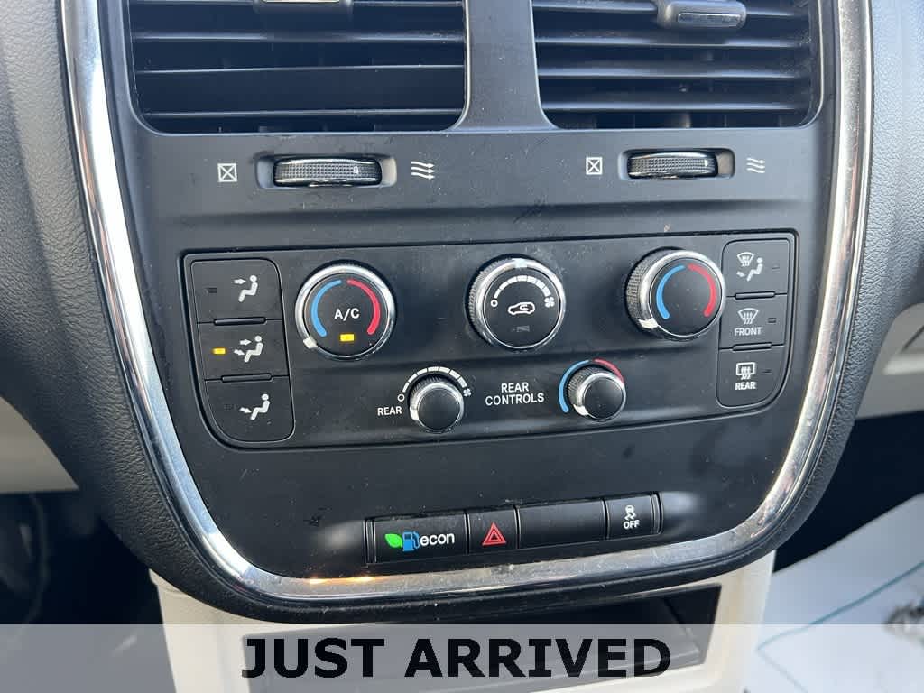 Thumbnail: 2018 Dodge Grand Caravan - 21