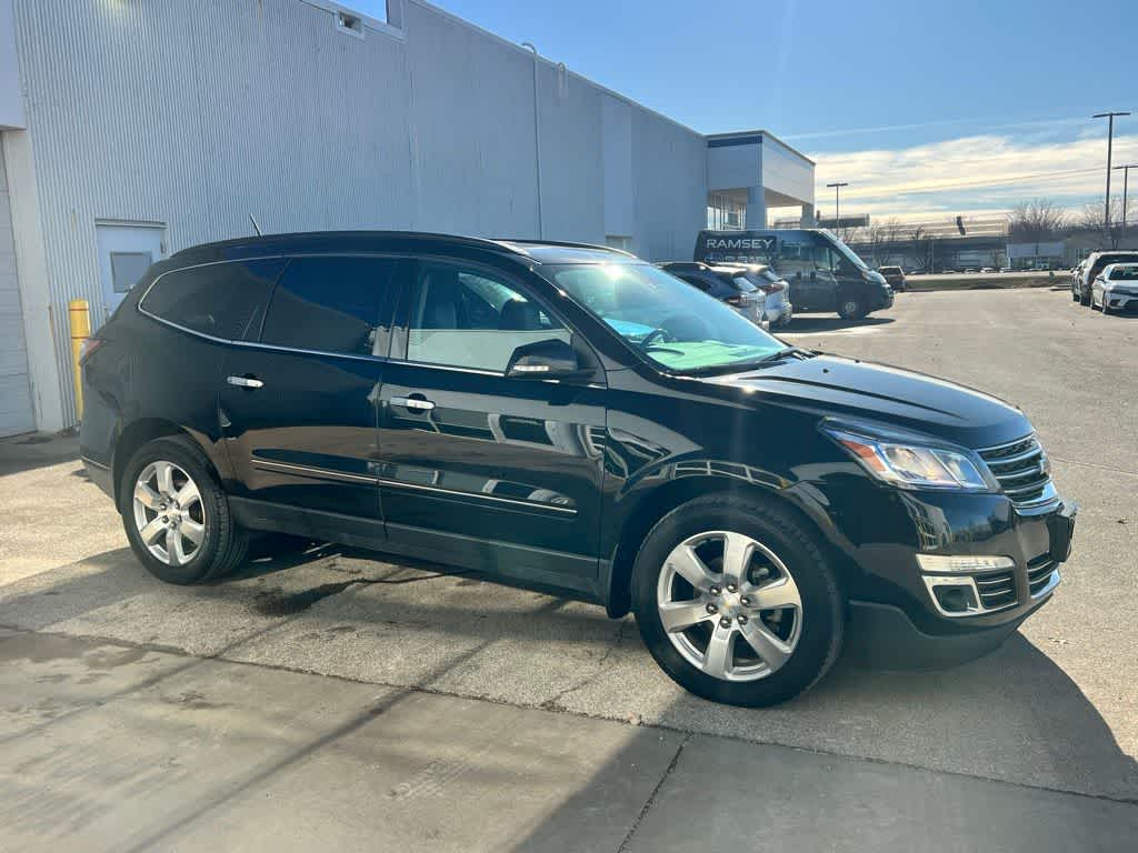 Thumbnail: 2017 Chevrolet Traverse - 7