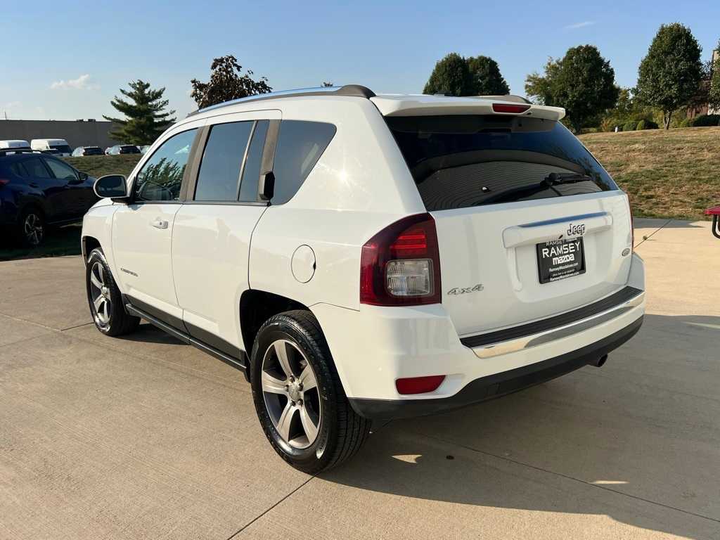 Thumbnail: 2016 Jeep Compass - 4