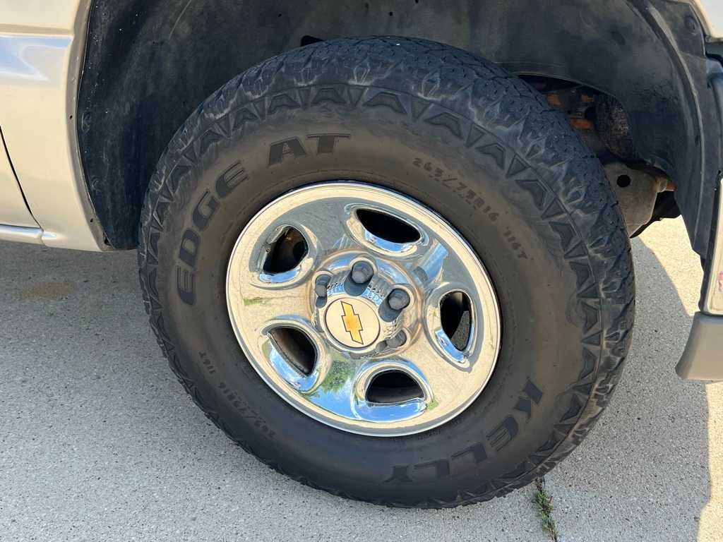 Thumbnail: 2004 Chevrolet Silverado 1500 - 13