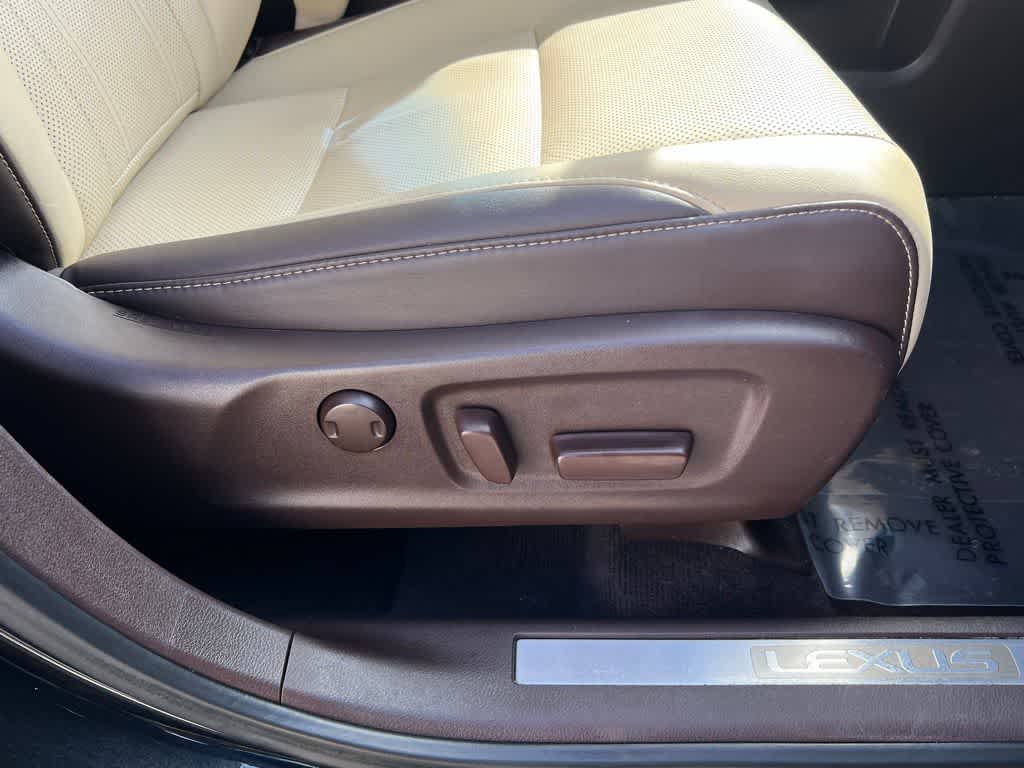 Thumbnail: 2017 Lexus RX - 30