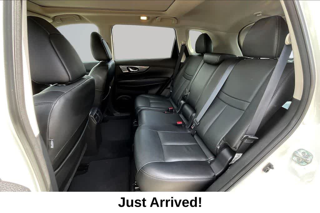 Thumbnail: 2016 Nissan Rogue - 28