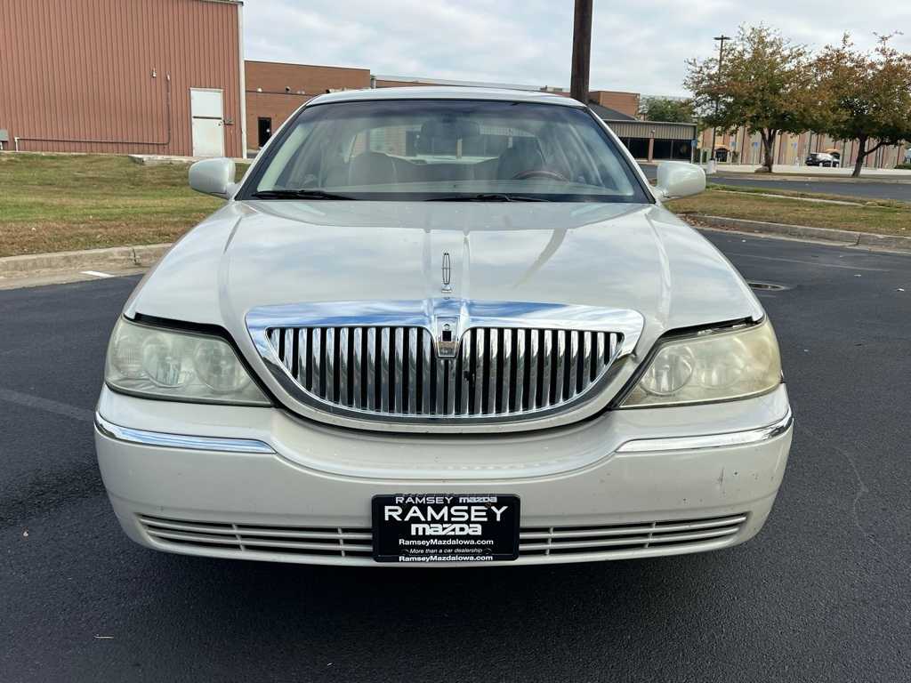 Thumbnail: 2005 Lincoln Town Car - 8
