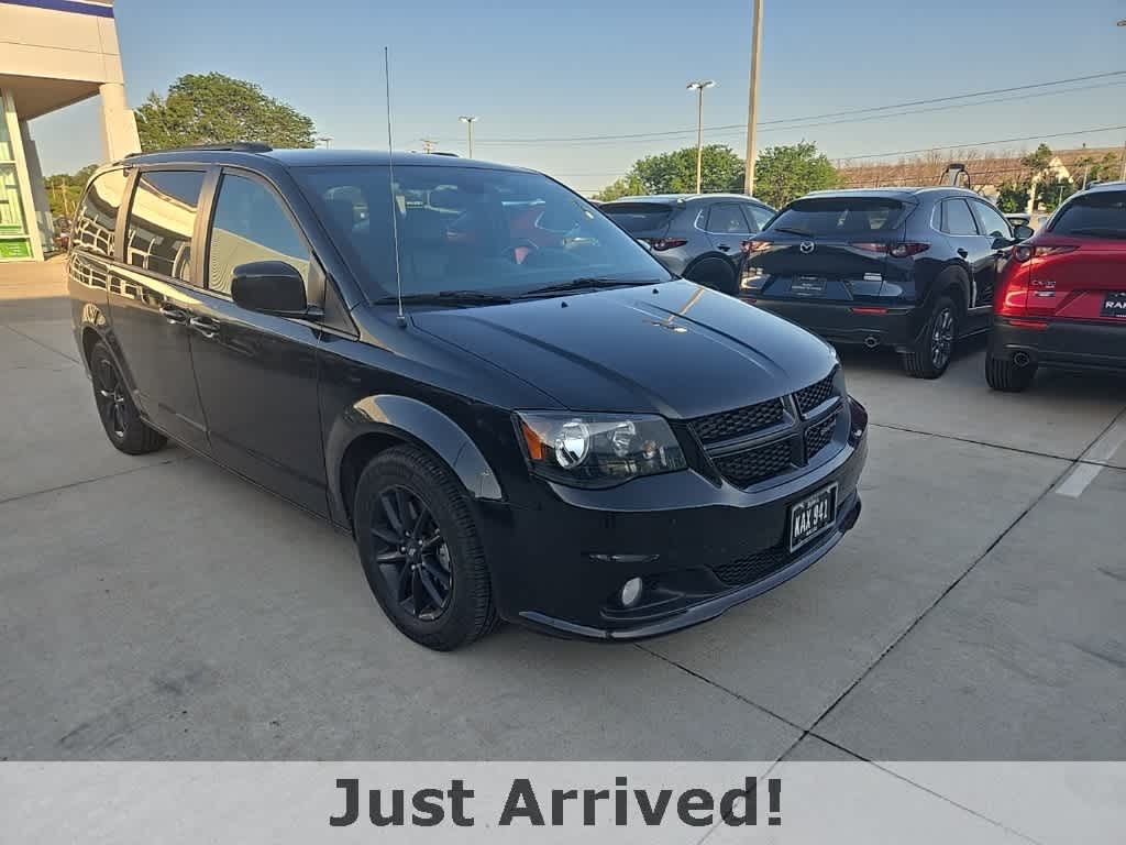 Thumbnail: 2019 Dodge Grand Caravan - 2