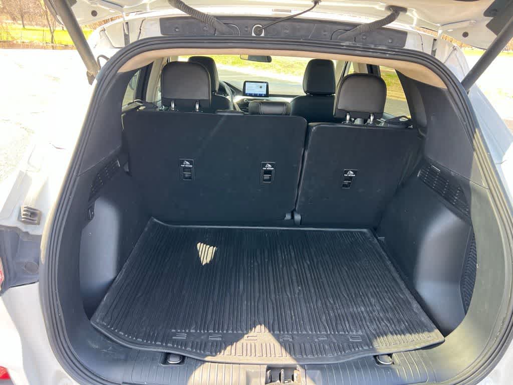 Thumbnail: 2020 Ford Escape - 21