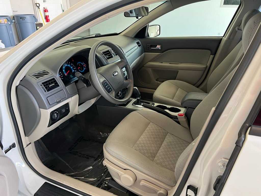 Thumbnail: 2012 Ford Fusion - 11