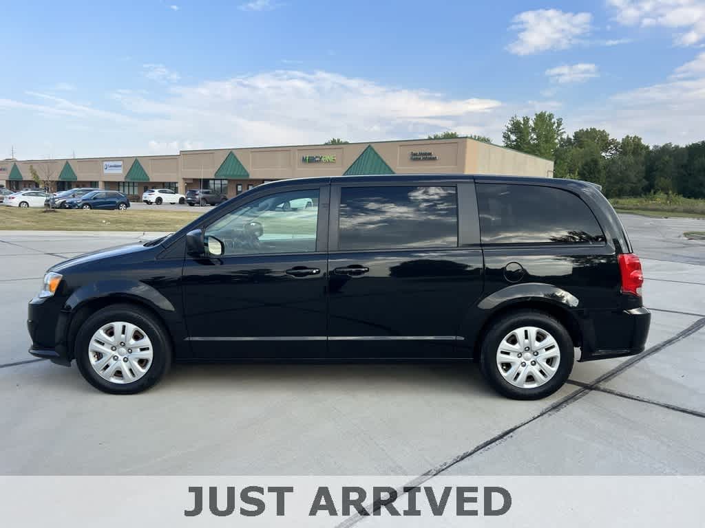 Thumbnail: 2018 Dodge Grand Caravan - 3