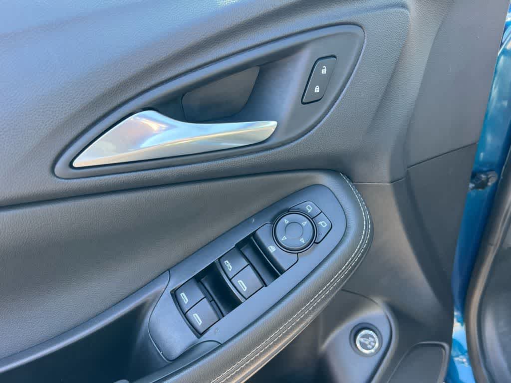 Thumbnail: 2020 Buick Encore GX - 16